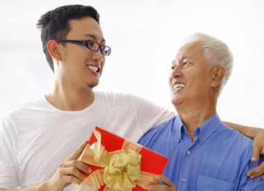 5 Out-of-The-Box Gift Ideas for Dad